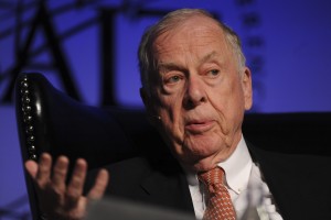 T. Boone Pickens, founder and chief executive officer of BP Capital LLC, speaks during the Skybridge Alternatives (SALT) conference in Las Vegas, Nevada, U.S., on Thursday, May 10, 2012. Participants from the around the world discuss macro-economic trends, geopolitics and alternative investment opportunities in the global economy. Photographer: Jacob Kepler/Bloomberg *** Local Caption *** T. Boone Pickens